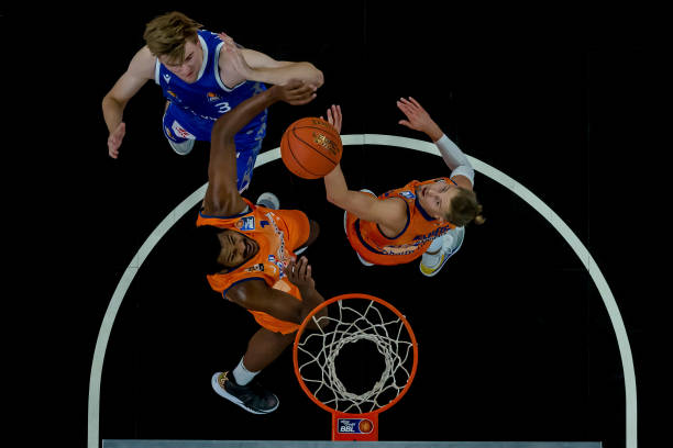 对防守反击 对防守反击